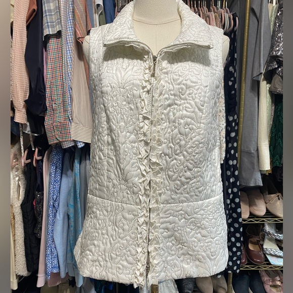 White House Black Market Cream and Gold Full Zip Up Vest. Size Large. - Picture 1 of 12